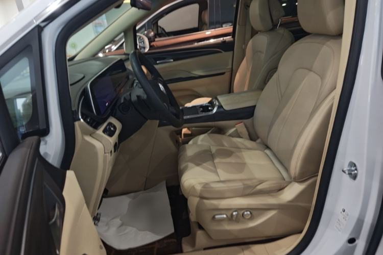 Used Buick GL8 2023 ES Lu Zun Deluxe Model Left Front Seat