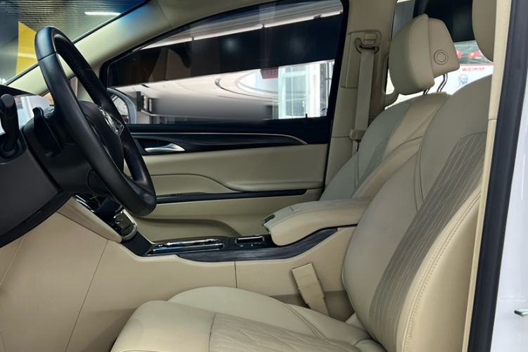 Used Buick GL8 2023 ES Lu Zun Luxury Edition and Yue Version Left Front Seat
