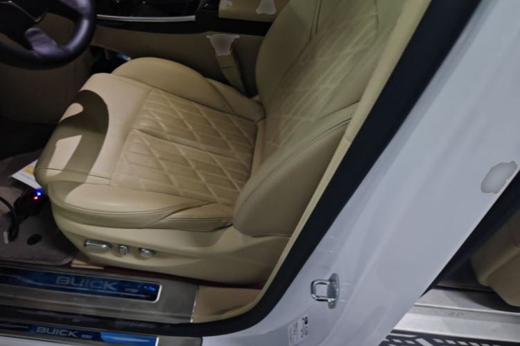 Used Buick GL8 2023 ES Lu Zun Luxury Model Left Front Seat