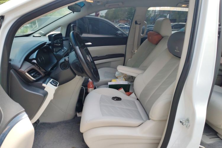 Used Buick GL8 2023 Land Executive Class Smart Enjoyment Model Left Front Seat