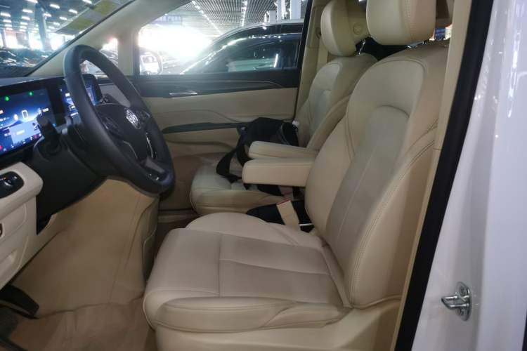 Used Buick GL8 2023 ES Lu Zun Deluxe Model Left Front Seat
