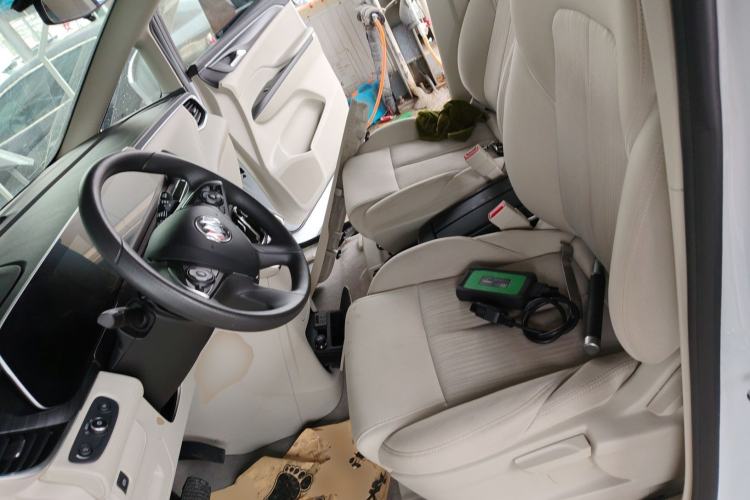 Used Buick GL8 2023 ES Lu Zun Comfort Model Left Front Seat