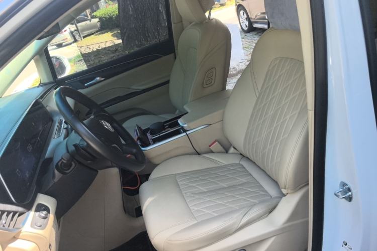 Used Buick GL8 2023 ES Lu Zun Luxury Model Left Front Seat