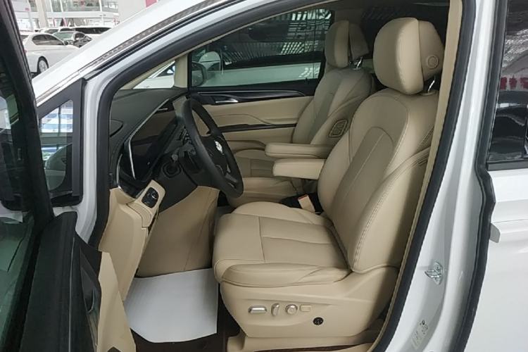 Used Buick GL8 2023 ES Lu Zun Deluxe Model Left Front Seat