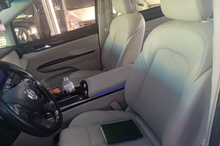 Used Buick GL8 2023 ES Lu Zun Comfort Model Left Front Seat
