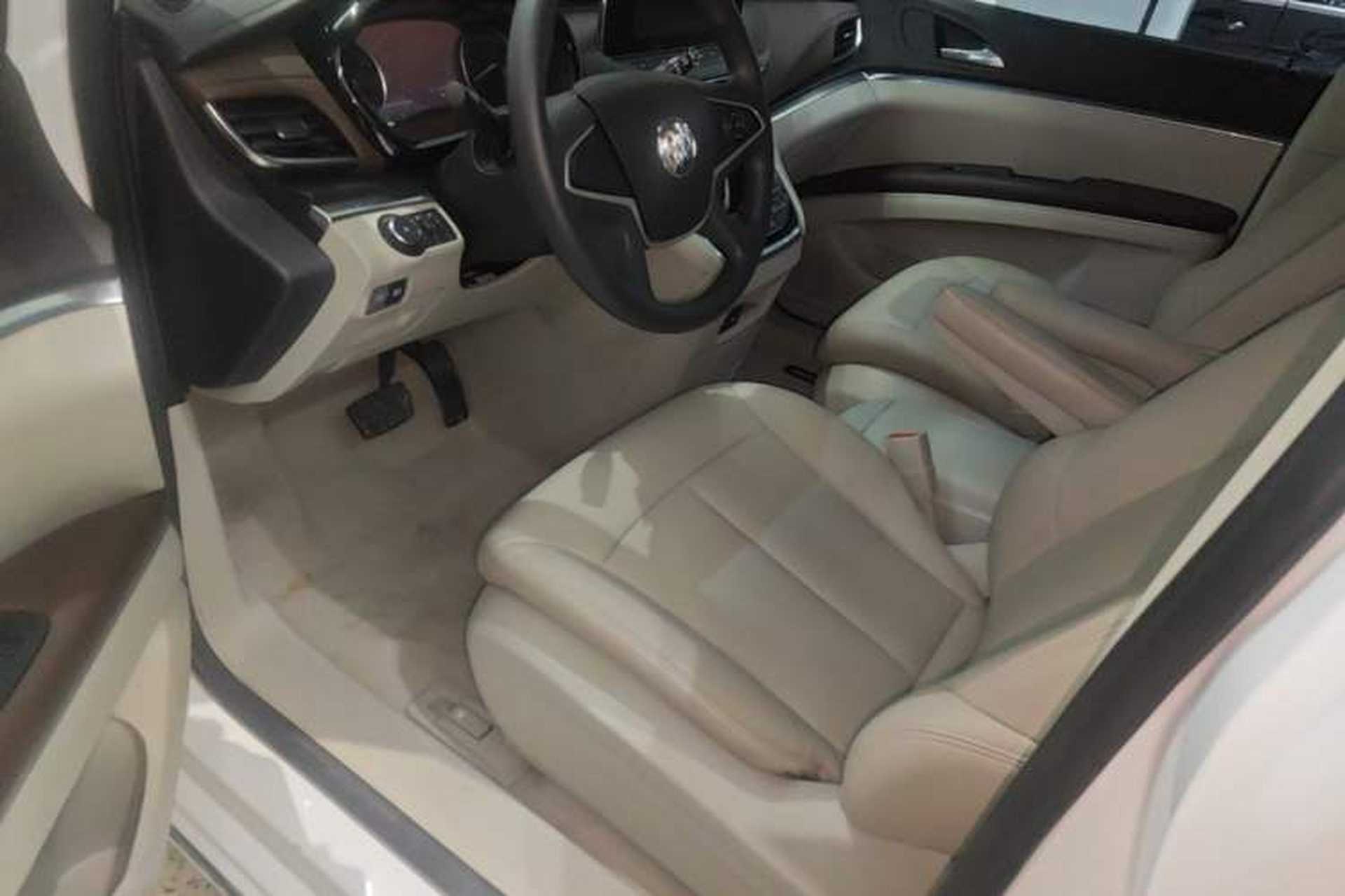 Used Buick GL8 2023 Land Executive Class Comfort Model Left Front Seat