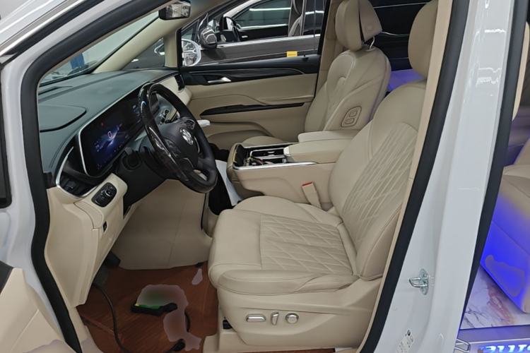 Used Buick GL8 2023 ES Lu Zun Luxury Model Left Front Seat