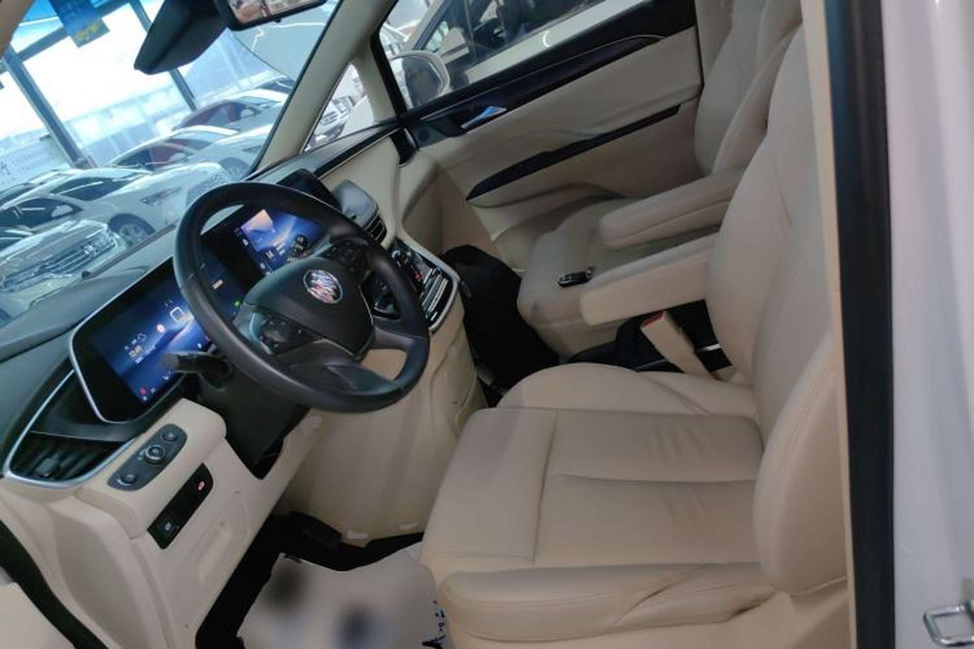 Used Buick GL8 2023 ES Lu Zun Deluxe Model Left Front Seat