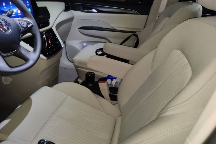 Used Buick GL8 2023 ES Lu Zun Comfort Model Left Front Seat