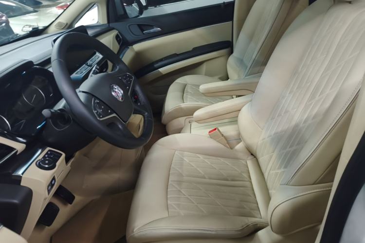 Used Buick GL8 2023 Land Executive Class Deluxe Model Left Front Seat