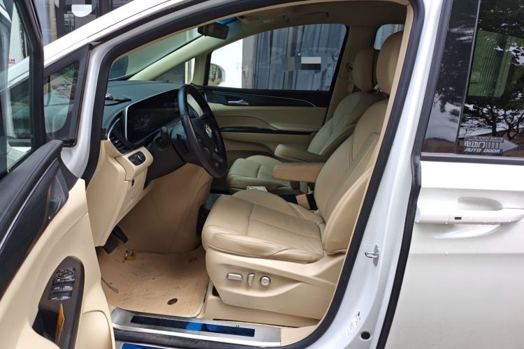 Used Buick GL8 2023 ES Lu Zun Deluxe Model Left Front Seat
