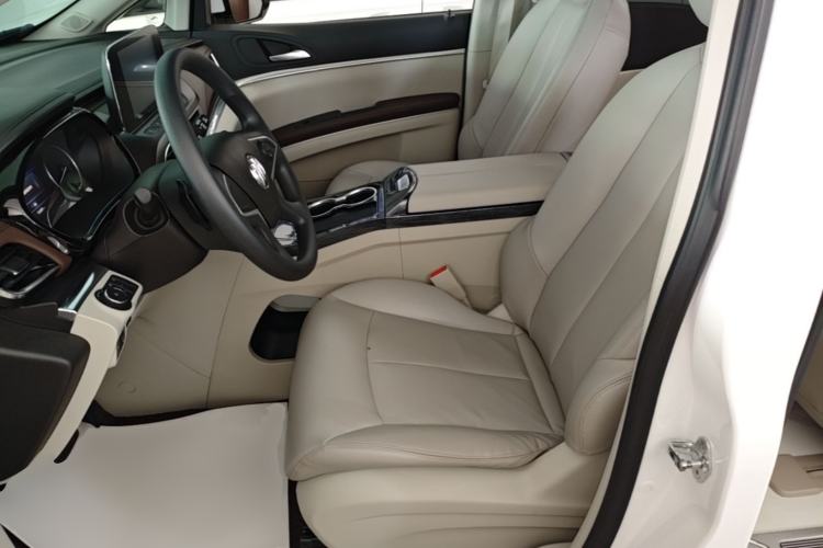 Used Buick GL8 2023 Land Executive Class Comfort Model Left Front Seat