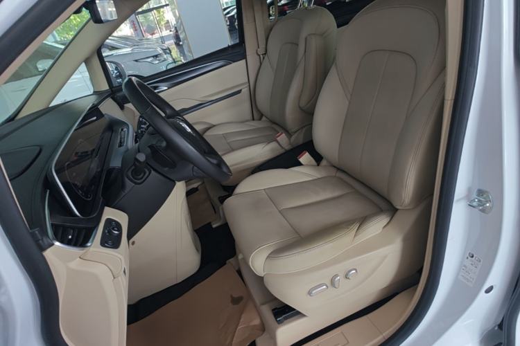 Used Buick GL8 2023 ES Lu Zun Deluxe Model Left Front Seat
