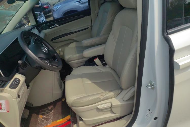Used Buick GL8 2023 ES Lu Zun Comfort Model Left Front Seat