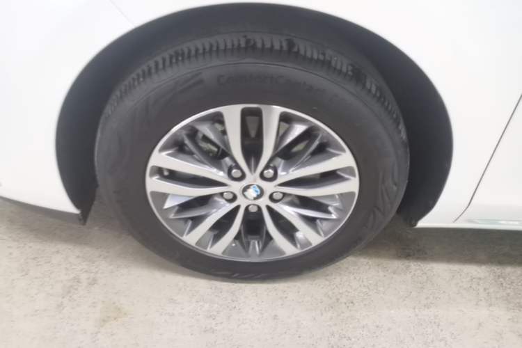 Used Buick GL8 2023 ES Lu Zun Comfort Model Left Front Wheel Hub