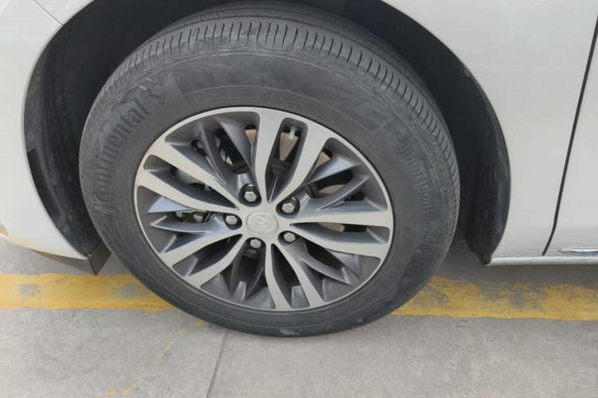 Used Buick GL8 2023 ES Lu Zun Comfort Model Left Front Wheel Hub
