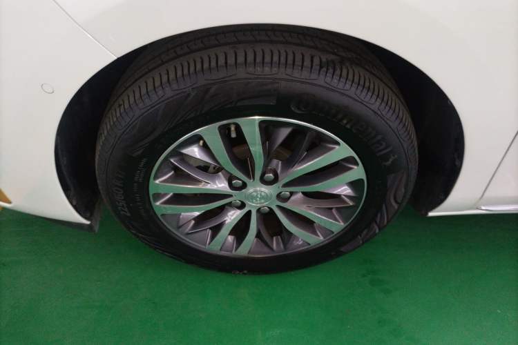 Used Buick GL8 2023 ES Lu Zun Deluxe Model Left Front Wheel Hub