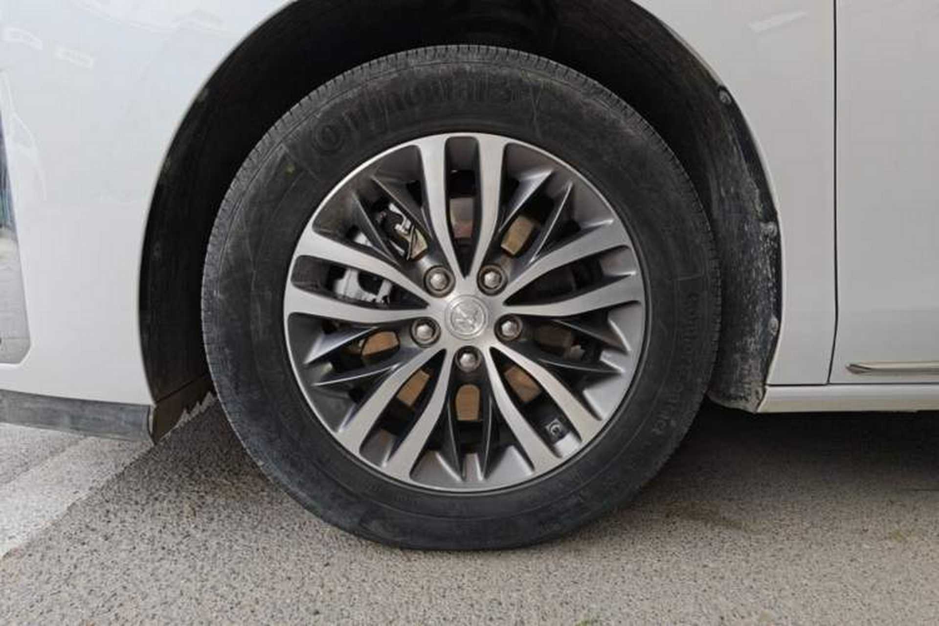 Used Buick GL8 2023 ES Lu Zun Comfort Model Left Front Wheel Hub