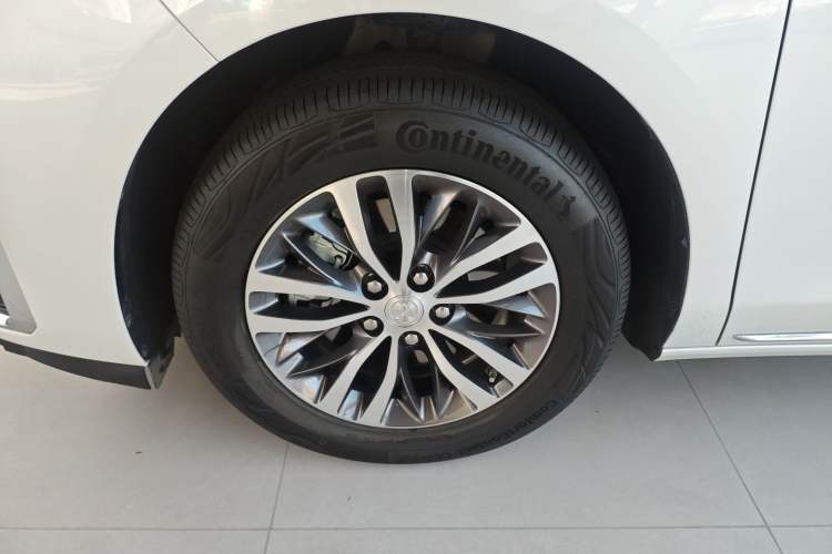 Used Buick GL8 2023 ES Lu Zun Comfort Model Left Front Wheel Hub