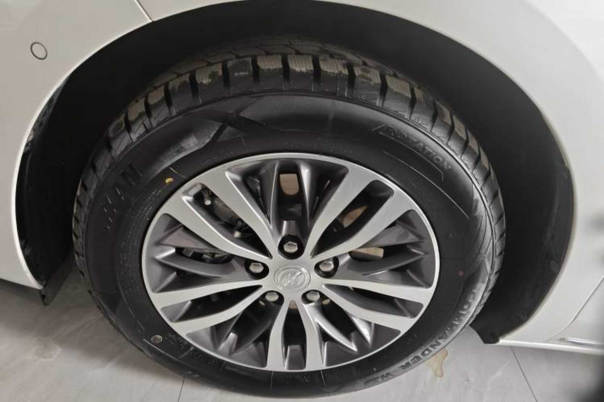 Used Buick GL8 2023 ES Lu Zun Deluxe Model Left Front Wheel Hub