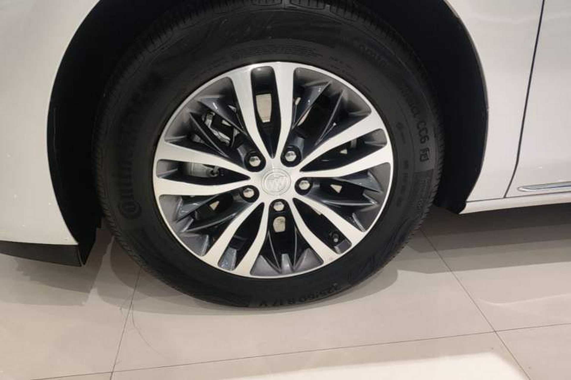 Used Buick GL8 2023 ES Lu Zun Comfort Model Left Front Wheel Hub
