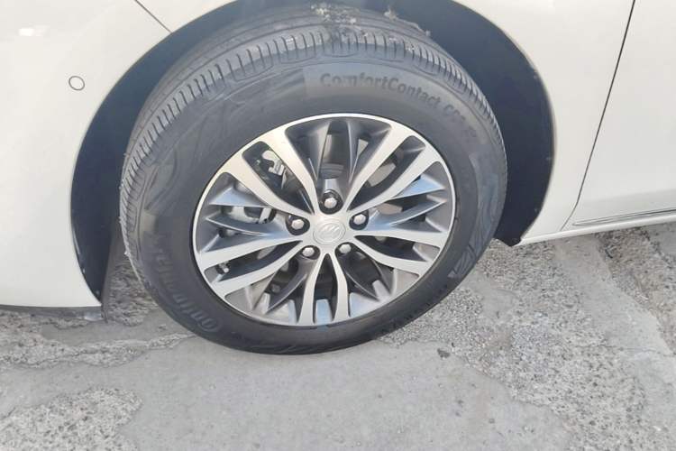 Used Buick GL8 2023 ES Lu Zun Deluxe Model Left Front Wheel Hub