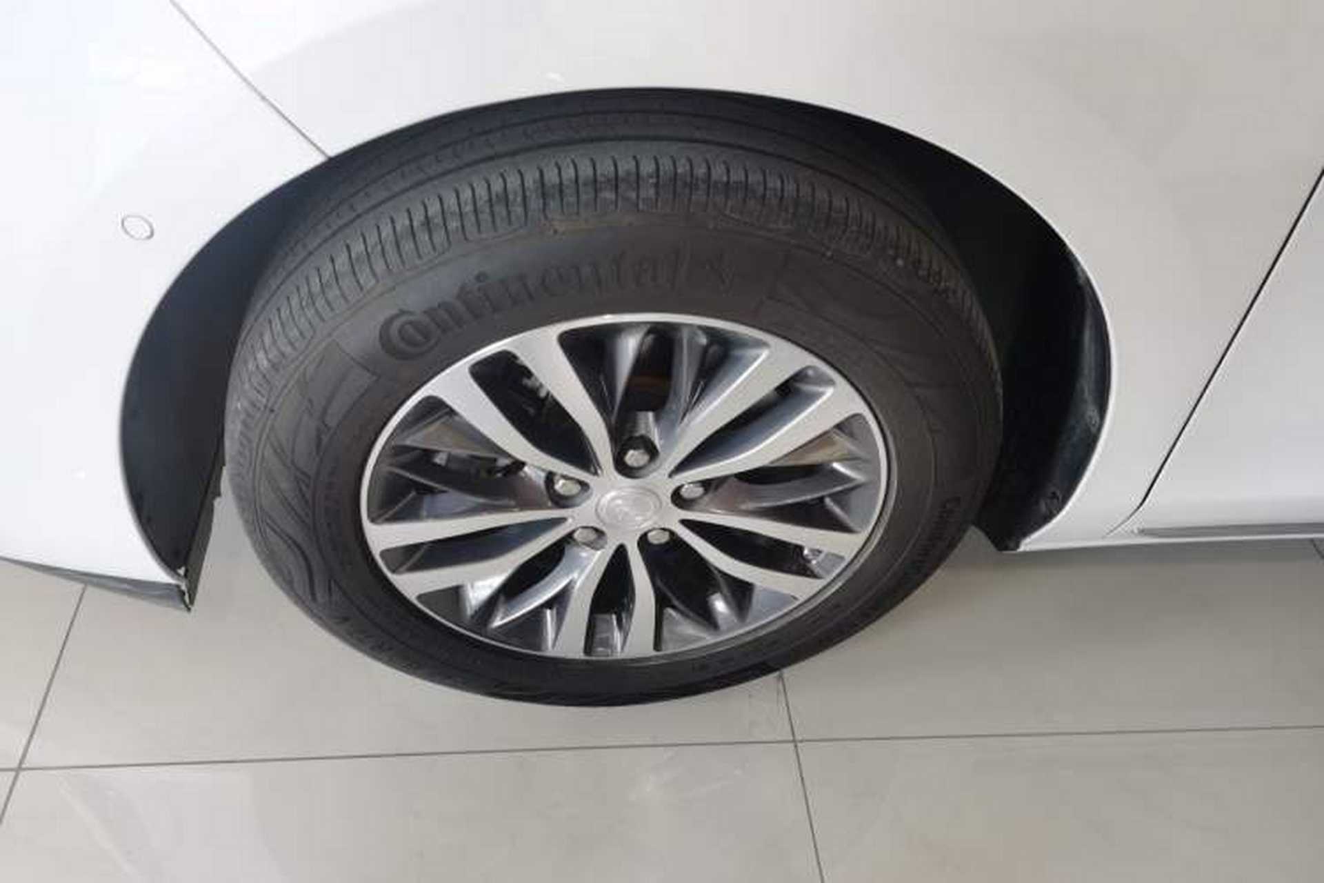 Used Buick GL8 2023 ES Lu Zun Deluxe Model Left Front Wheel Hub