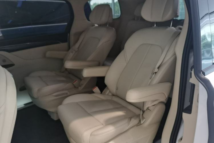 Used Buick GL8 2023 ES Lu Zun Deluxe Model Left Rear Seat