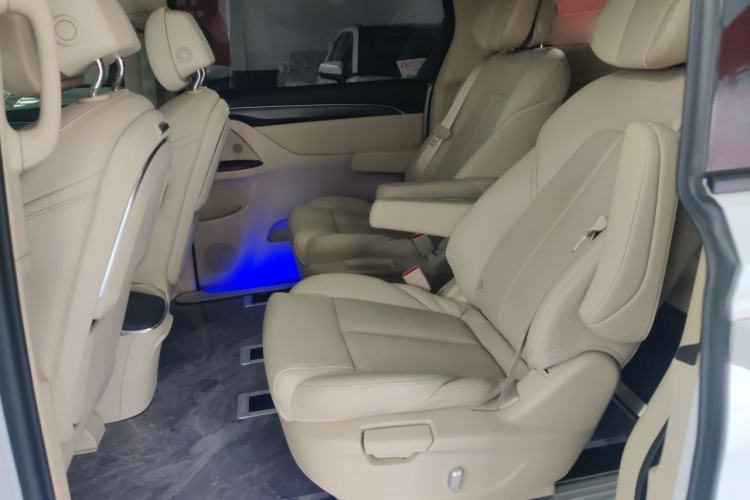 Used Buick GL8 2023 ES Lu Zun Deluxe Model Left Rear Seat