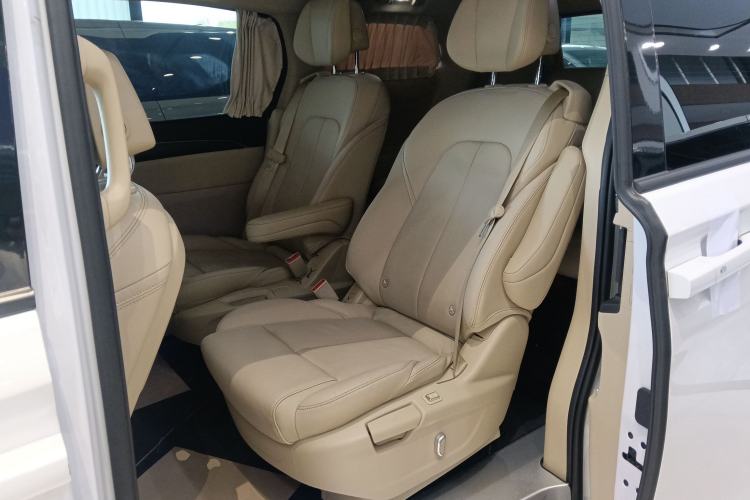 Used Buick GL8 2023 ES Lu Zun Deluxe Model Left Rear Seat