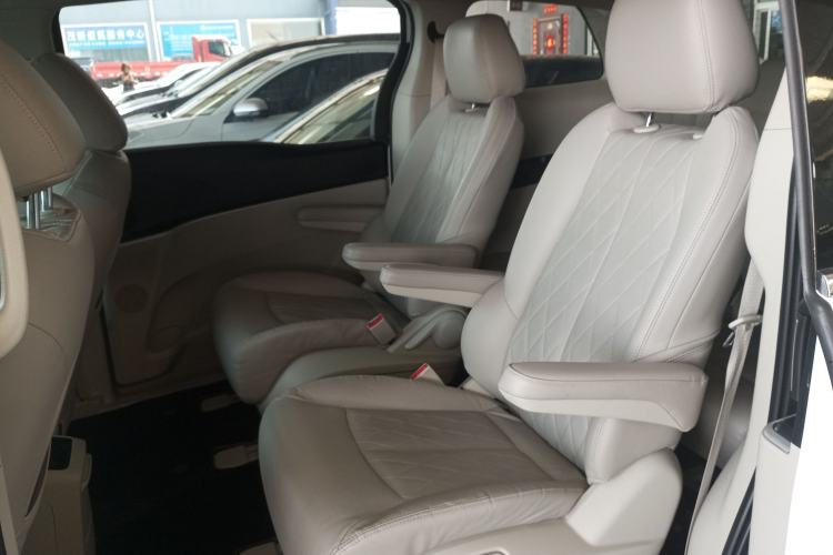 Used Buick GL8 2023 Land Executive Class Smart Enjoyment Model Left Rear Seat