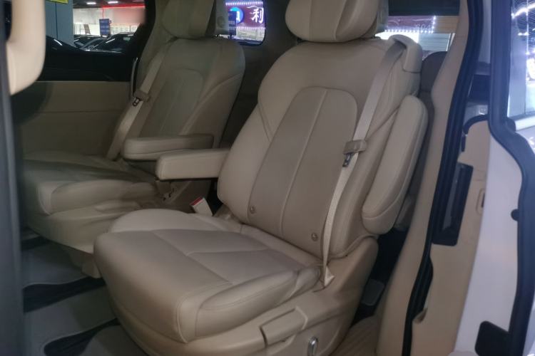 Used Buick GL8 2023 ES Lu Zun Deluxe Model Left Rear Seat