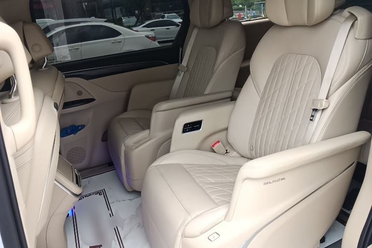 Used Buick GL8 2023 ES Lu Zun Luxury Model Left Rear Seat