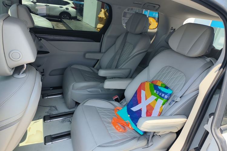 Used Buick GL8 2023 ES Lu Zun Luxury Edition and Yue Version Left Rear Seat