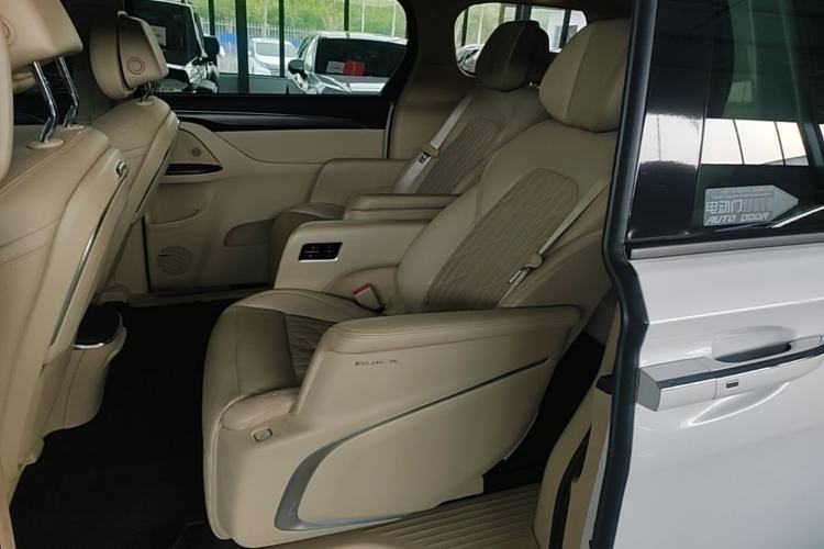 Used Buick GL8 2023 ES Lu Zun Smart Flagship Model Left Rear Seat