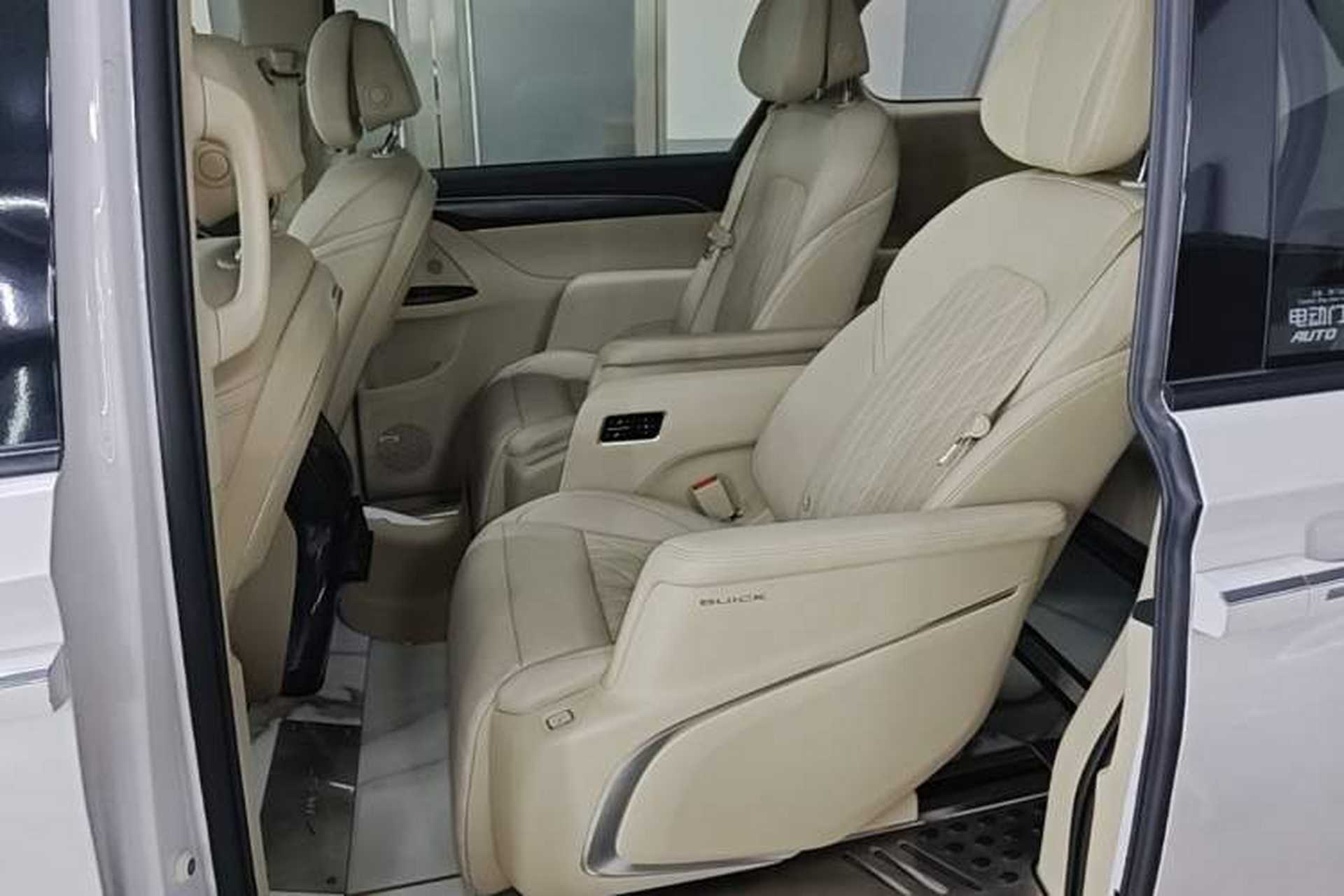 Used Buick GL8 2023 ES Lu Zun Flagship Model Left Rear Seat