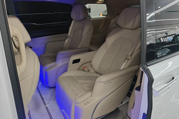 Used Buick GL8 2023 ES Lu Zun Luxury Model Left Rear Seat