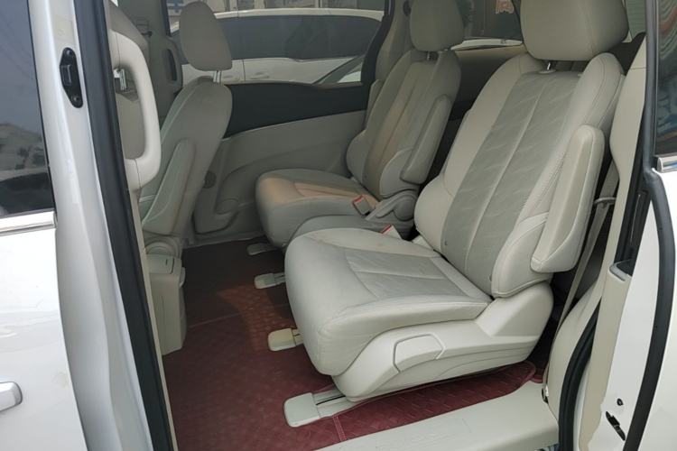 Used Buick GL8 2023 Land Executive Class Comfort Model Left Rear Seat