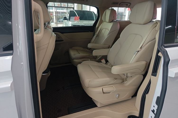 Used Buick GL8 2023 ES Lu Zun Deluxe Model Left Rear Seat