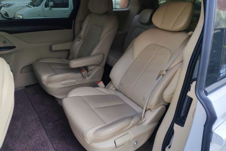 Used Buick GL8 2023 ES Lu Zun Deluxe Model Left Rear Seat