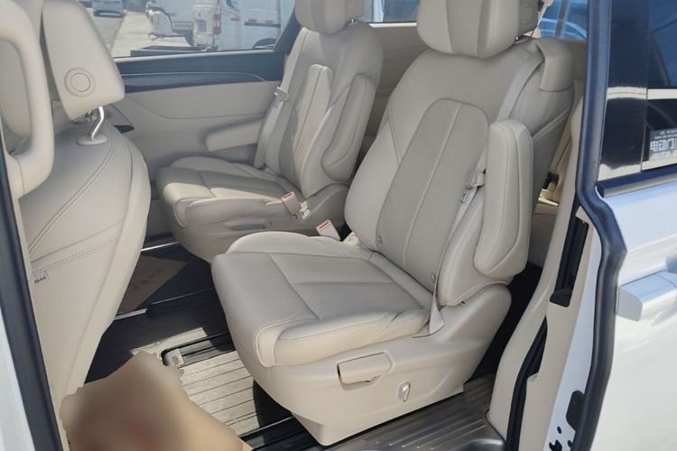 Used Buick GL8 2023 ES Lu Zun Deluxe Model Left Rear Seat