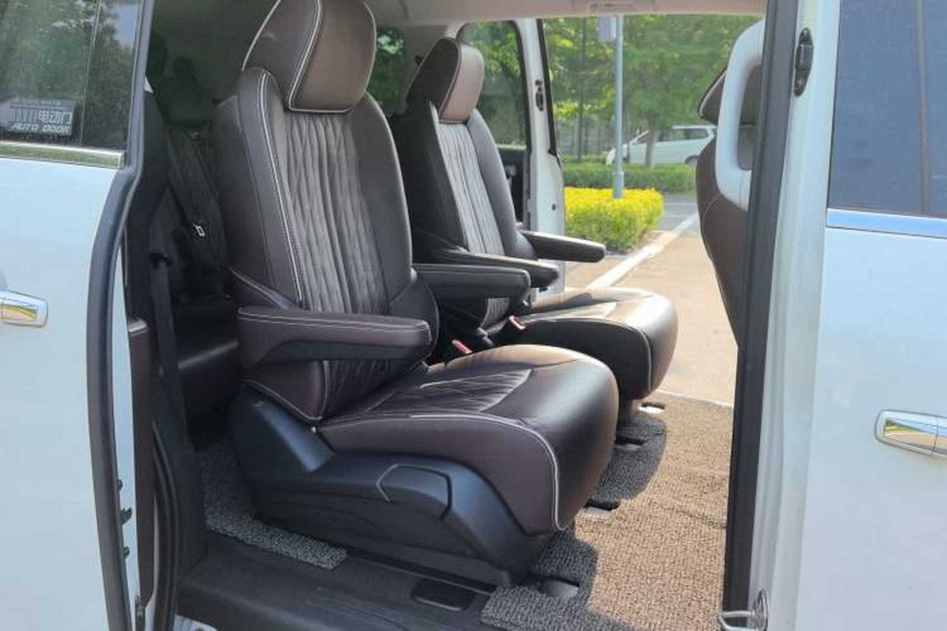Used Buick GL8 2023 Land Executive Class 652T Luxury Model Left Rear Seat