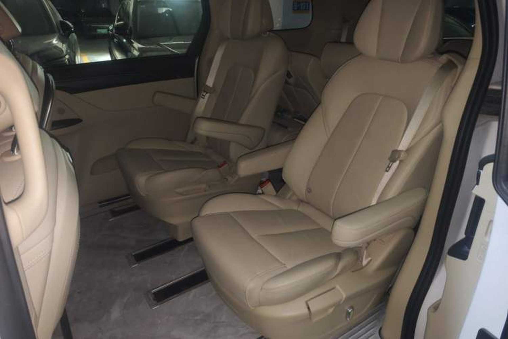 Used Buick GL8 2023 ES Lu Zun Deluxe Model Left Rear Seat