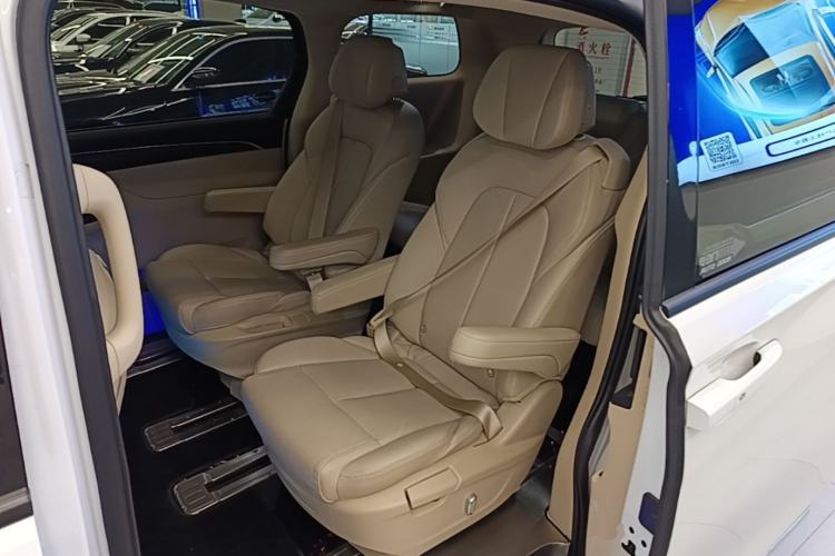 Used Buick GL8 2023 ES Lu Zun Deluxe Model Left Rear Seat