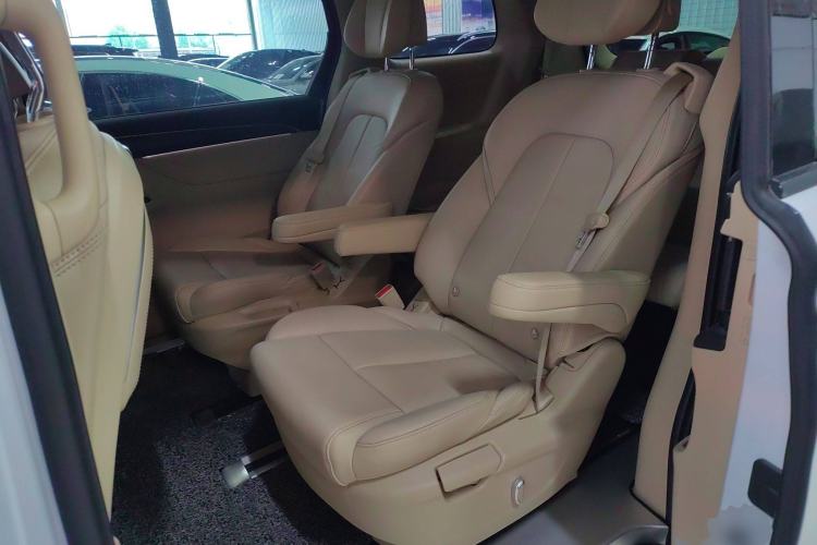 Used Buick GL8 2023 ES Lu Zun Deluxe Model Left Rear Seat