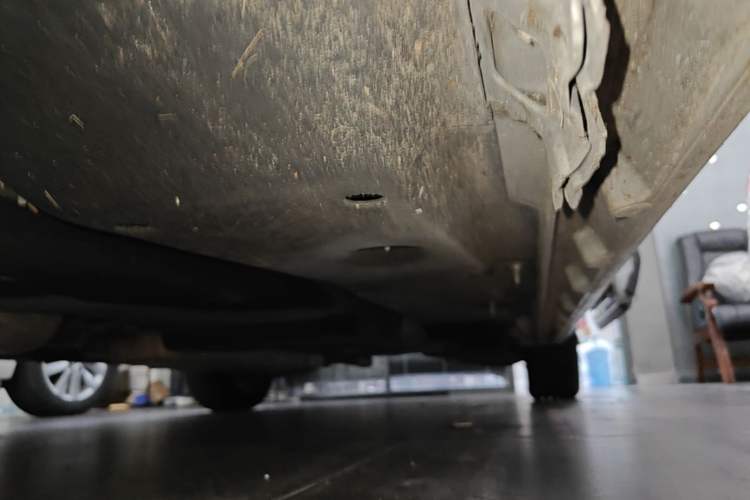 Used Buick GL8 2023 ES Lu Zun Deluxe Model Left Side Sill