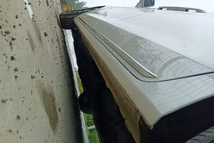 Used Buick GL8 2023 ES Lu Zun Comfort Model Left Side Sill