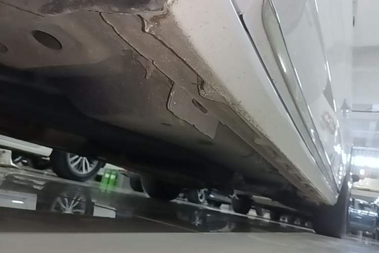 Used Buick GL8 2023 ES Lu Zun Comfort Model Left Side Sill
