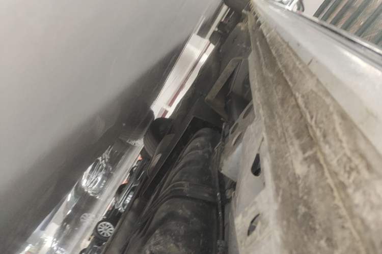 Used Buick GL8 2023 ES Lu Zun Deluxe Model Left Side Sill