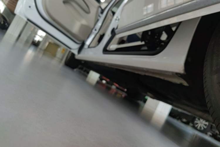 Used Buick GL8 2023 ES Lu Zun Comfort Model Left Side Sill